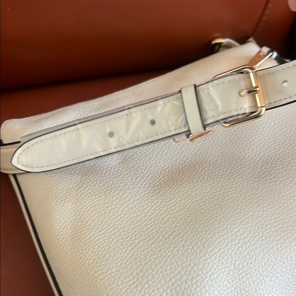 Coach White Crossbody Bag - Picture 15 of 17